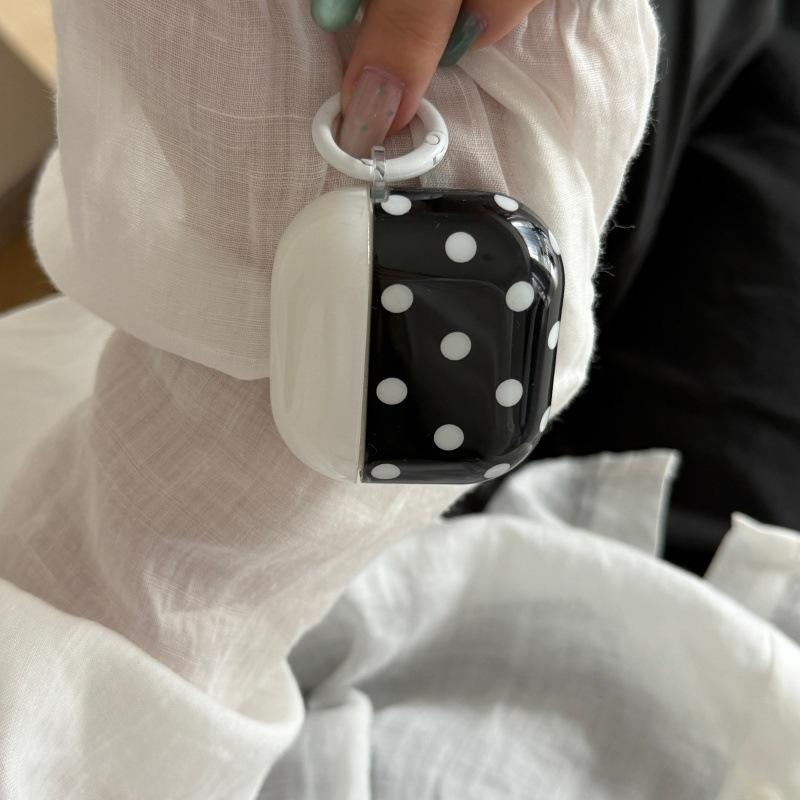 Black and white polka dots are cute and suitable for Apple AirPods 1st generation protective case Pro1 Bluetooth headset case pro1 generation simple.