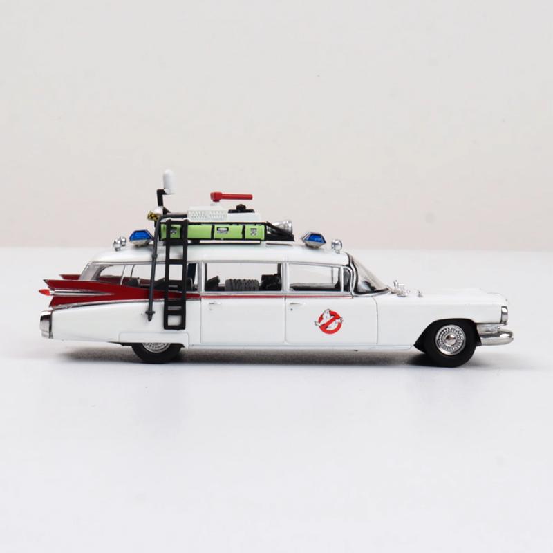 Литье под давлением Оригинал 1:Масштаб 64 GHOSTBUSTERS Ecto-1 Симуляция Сплав Модель Автомобиля Коллекция Украшение Игрушка Подарок Сувенир Дисплей