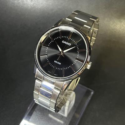 Б/у [Рабочий элемент] CASIO Casio MTP-1303 Серебристо-черный Кварцевый Батарея заменена Работа подтверждена