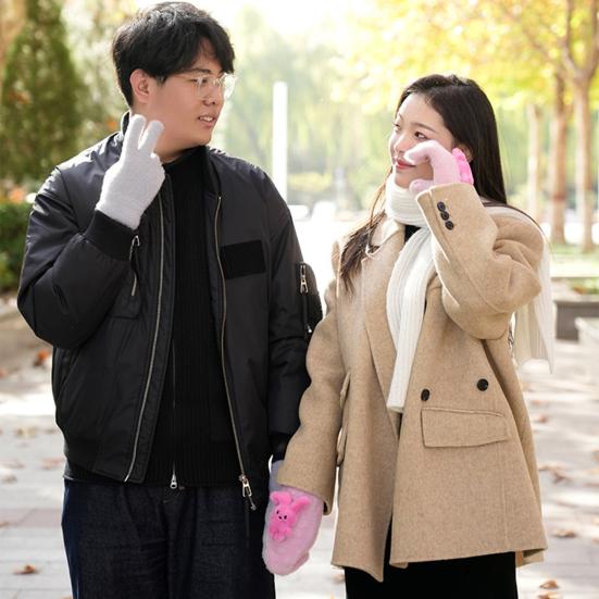 1 комплект теплых вязаных плюшевых парных перчаток, толстые мультяшные животные, декор для экрана, символическое единство, рука об руку с любимыми, варежки-сердечки