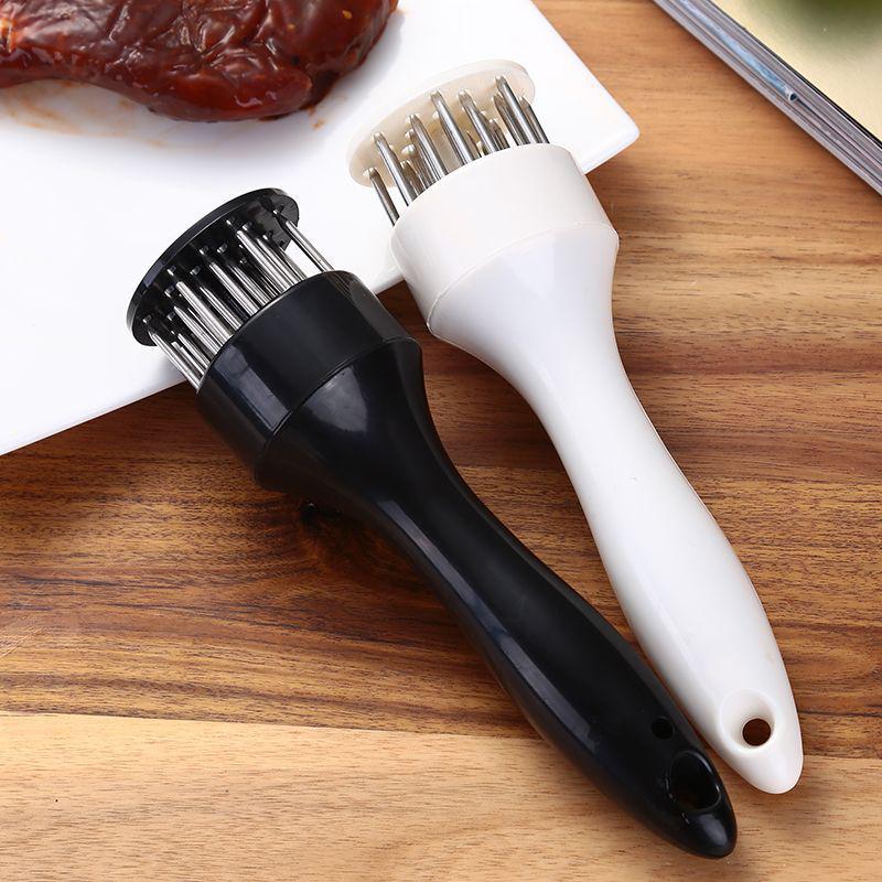 Zinc Alloy Meat Tenderizer Hammer with Needle for Steak, Chicken, and Pork Chops