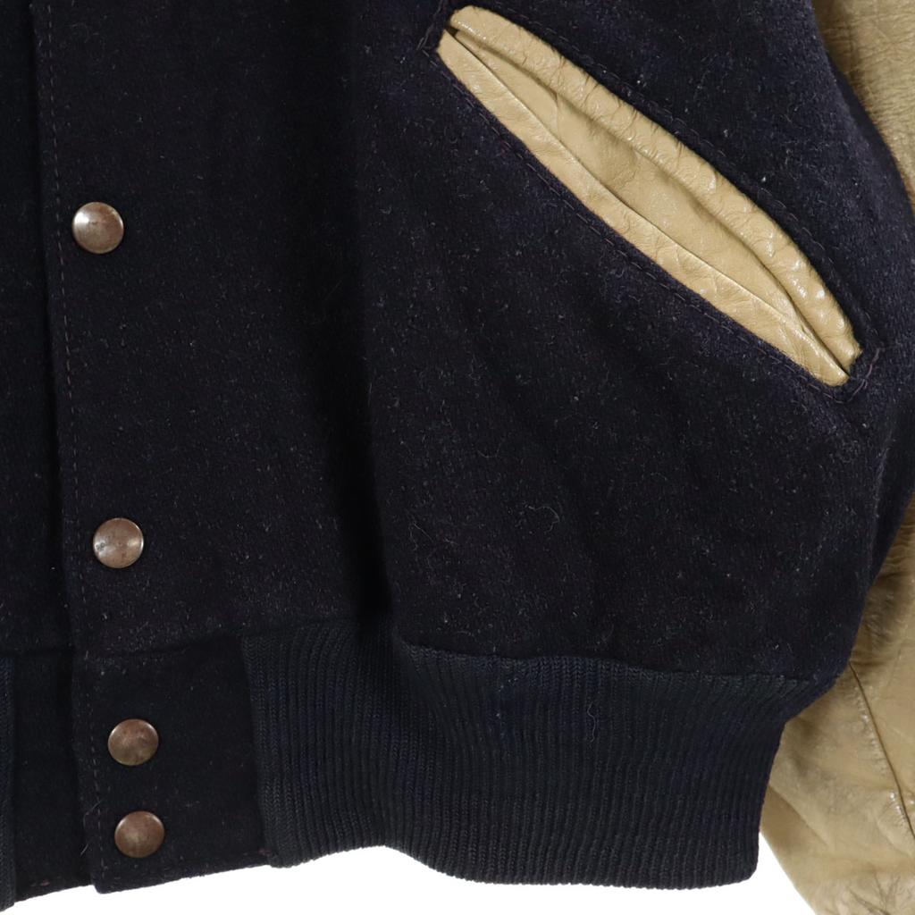 Vintage Куртка-бомбер 70-х годов с кожаными вставками и гербом, размер 44, темно-синяя, мужская, б/у