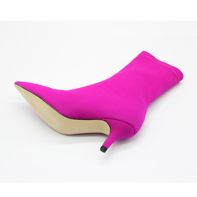 Осенние женские сапоги из эластичной ткани