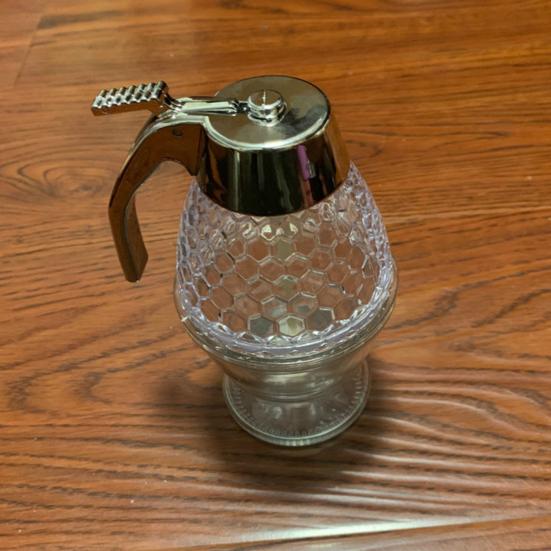 Honey Syrup Juice Dispenser No Drip Glass Beautiful Honeycomb Shaped Pot And Maple Syrup Dispenser Efficient Anti-Crystallization Multi-Functional Bee
