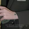 Изумрудный Квадратный Геометрический Браслет с Фианитами - Роскошное и Уникальное Изделие Ручной Работы в Модном Стиле для Женщин.
