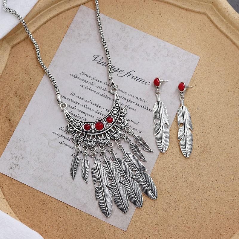 Vintage National Turquoise Necklaces Bohemian Versatile Temperament Exaggerated Rare Turquoise Pendant Necklaces Earrings Set