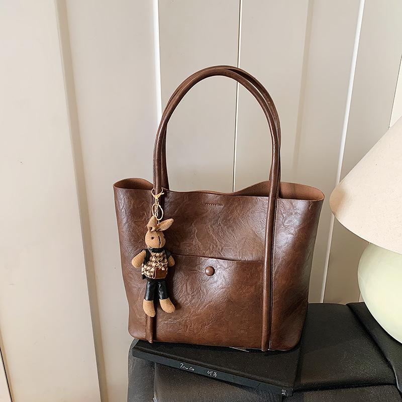 Сумка в стиле ретро премиум-класса женская осенне-зимняя 2025 популярная текстура универсальная наплечная сумка большой вместимости тоут большая сумка