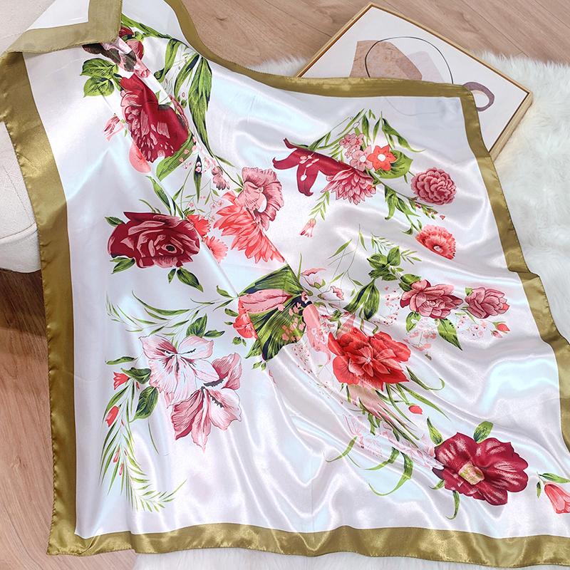 Popular Shawls Europe And America Fashion Bandannas Wild Leopard Print Sunscreen 90X90CM Bandanna Luxury Square Silk Scarves