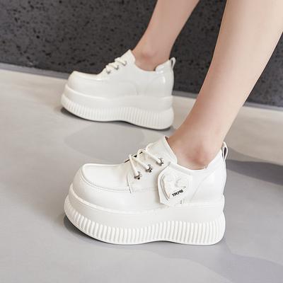 Женские лоферы на платформе 2025 весна новинка британский стиль маленькие кожаные туфли внутренняя высота увеличение женские туфли маффин подошва танкетка одинарные туфли