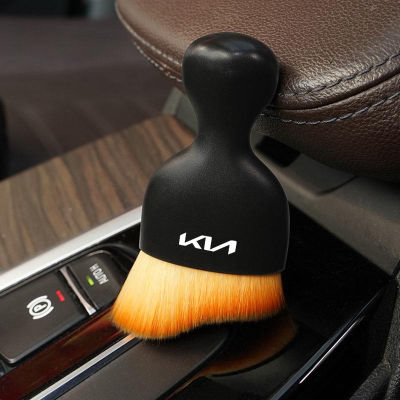 LYSH4 Car Interior Cleaning Soft Brush Air Outlet Clearance Dust Tools For Kia Morning Picanto Rio Cerato Venga Cadenza K9 Seltos Tell