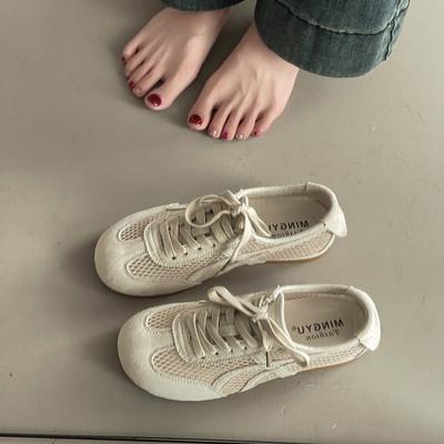 Стильные, простые и дышащие универсальные кроссовки на плоской подошве для женщин, летняя новинка 2025 года, повседневные белые кроссовки на шнуровке, кроссовки Форреста Гампа