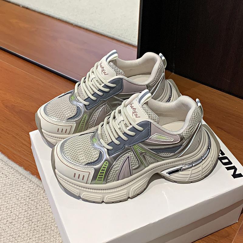 Platform dad shoes women's 2025 autumn new versatile breathable height-increasing muffin shows small feet and light casual sports shoes