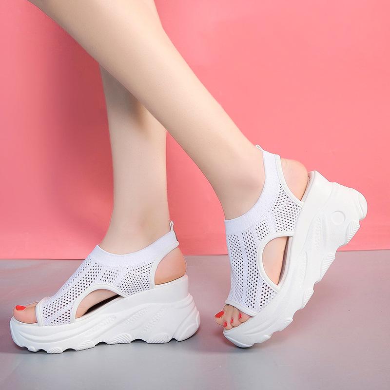 Новые водонепроницаемые плетеные студенческие повседневные модные универсальные модные сандалии для женщин