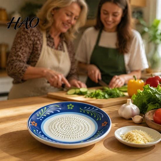 Handheld Vegetable Grinder Ceramic Garlic Ginger Grater, 2-in-1 Manual Shredder Plate for Kitchen Cooking, Flat Sturdy Food Grater Base Easy-Clean
