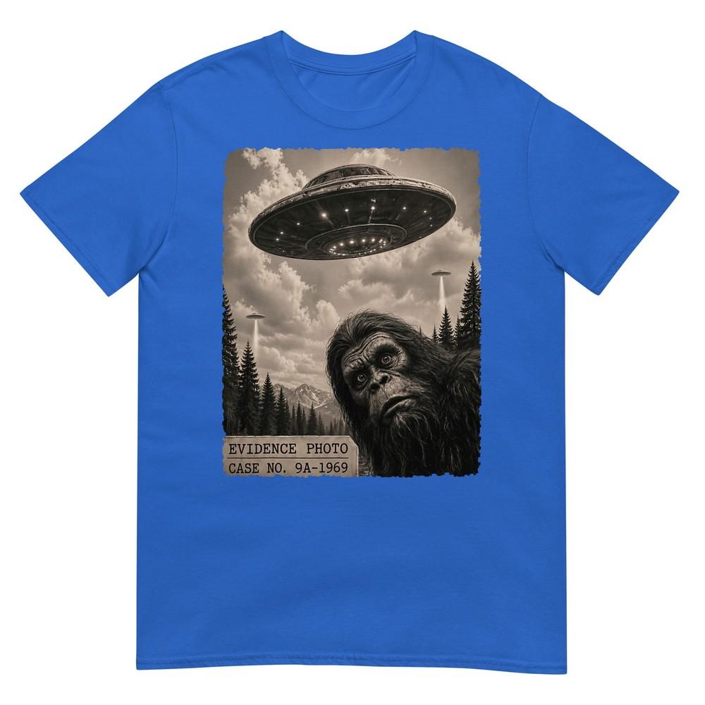 Funny Bigfoot Graphic Tee Alien Ufo Vintage Evidence Photo Tshirt