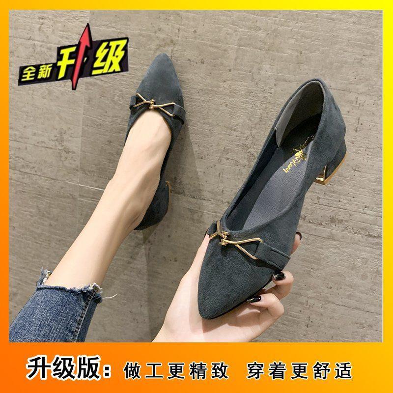 Универсальные туфли на среднем каблуке с плоской подошвой черного цвета, повседневные туфли-лодочки из мягкой кожи на грубом каблуке, женские с острым носком, новые модели лето-осень