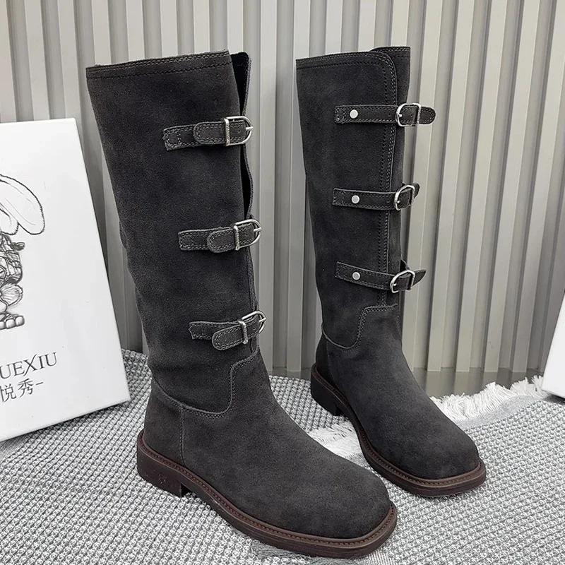 Женские высокие сапоги на плоской подошве с пряжкой, модная обувь до колена, новые мотоциклетные сапоги, зима 2025, трендовый дизайнер, готика, Botas De Mujer