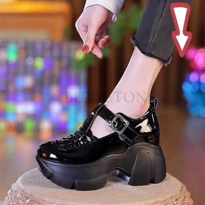 Новые летние осенние женские лакированные кожаные массивные кроссовки с дышащей цепочкой на высоком каблуке в британском стиле на платформе повседневные туфли для женщин 7 см