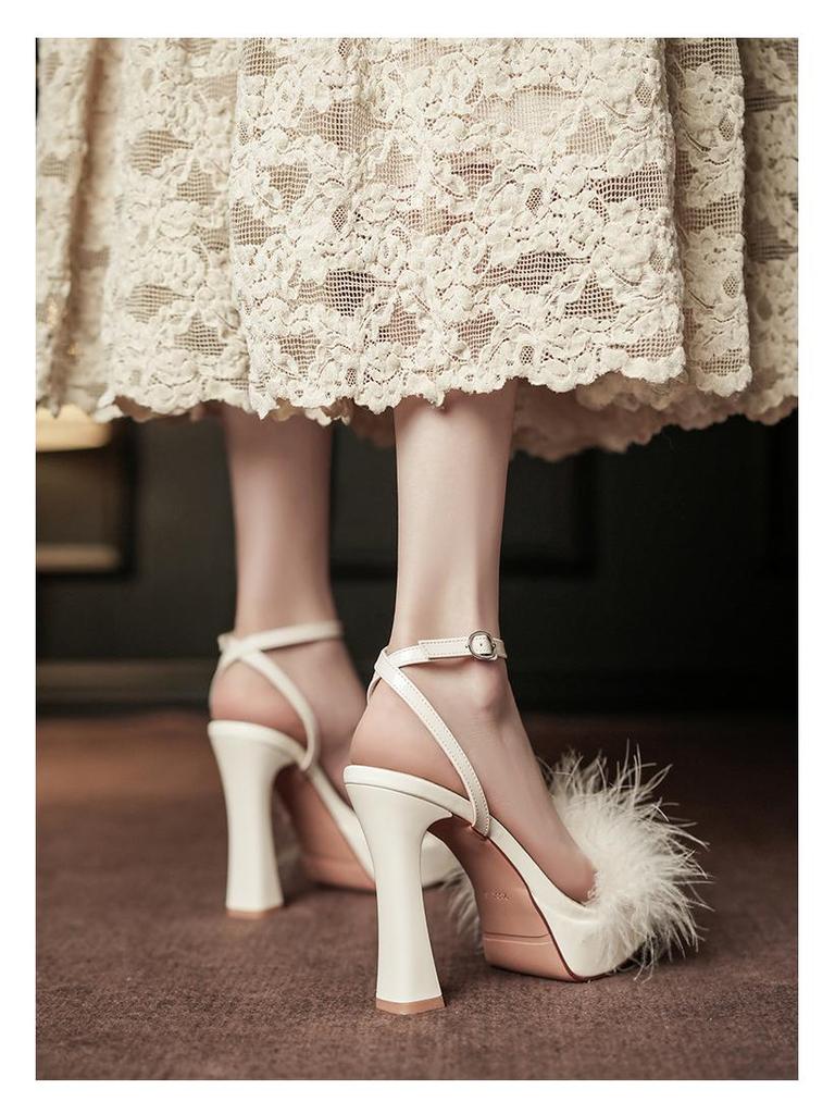 9696-1 Женские сандалии на высоком каблуке в сказочном стиле, с меховым ремешком и толстым каблуком