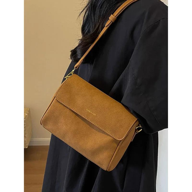 Сумка через плечо из замши в стиле ретро для женщин, большая вместимость, повседневная универсальная модная сумка через плечо, высококачественная квадратная сумка, зимняя сумка, новая