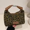Сумка-тоут женская сумка новая ретро леопардовый принт нишевая сумка через плечо сумка для поездок на работу сумка-пельмень