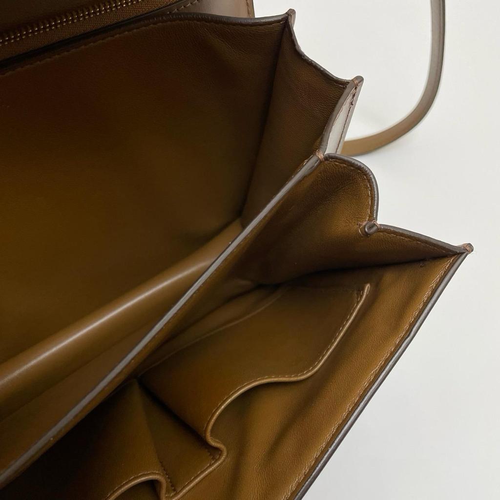 [Pre-Owned] Classic Box Gold Buckle Polished Calfskin Tofu Square Crossbody Shoulder Bag Medium - Excellent #UCVQ4E