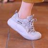 Женские модные кроссовки из дышащей сетки на толстой подошве, маленькие белые туфли, весна 2025, новые легкие кроссовки для бега на мягкой подошве