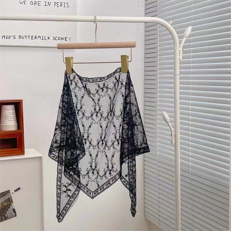 Women Lace Triangle Scarf Sweet Girls Sunscreen Scarf Spring Summer French Beach Style Hair Tie Vintage Female Lady Muslim Hijab