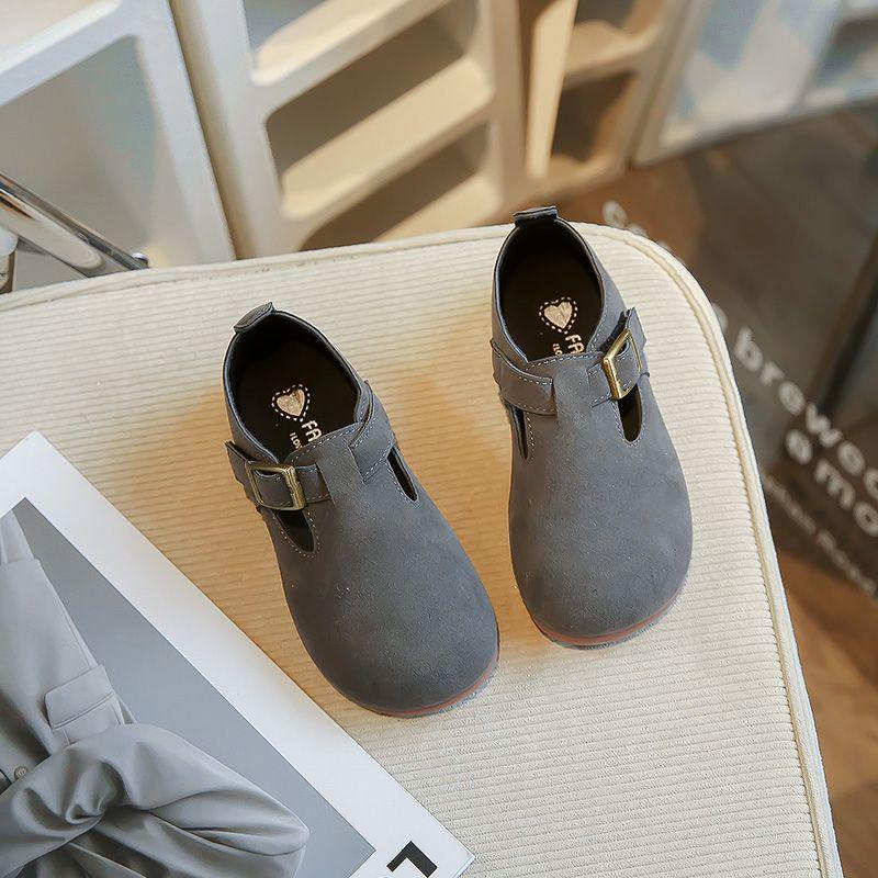 Детская кожаная обувь Осень 2025: Ретро корейский стиль, мягкая подошва, нескользящие для мальчиков и девочек