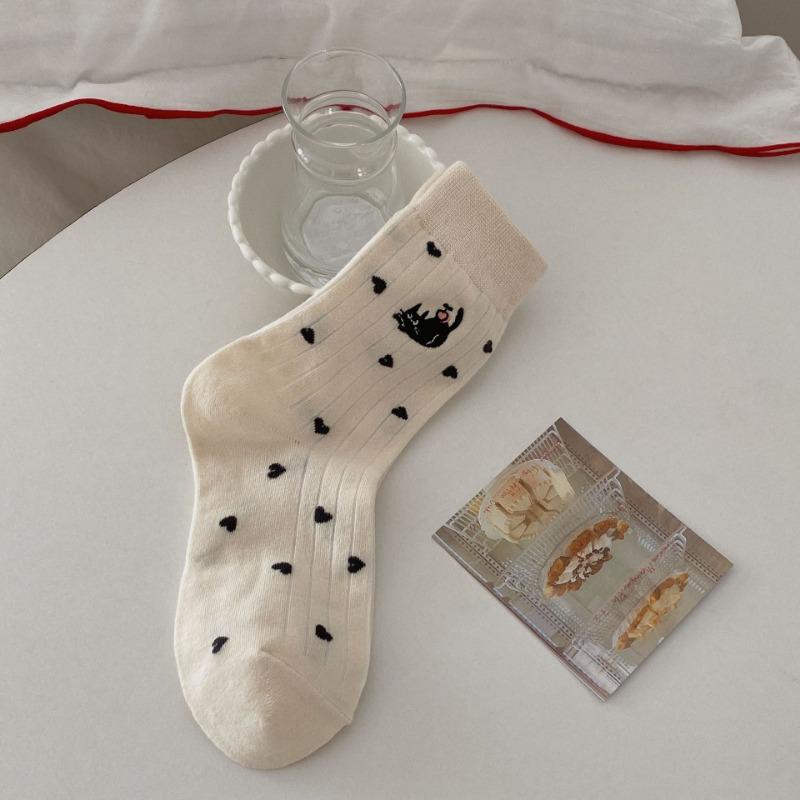 Ladies Spring and Summer New Trend Cartoon Black and White Cat Love Polka Dot Pure Cotton Tube Socks