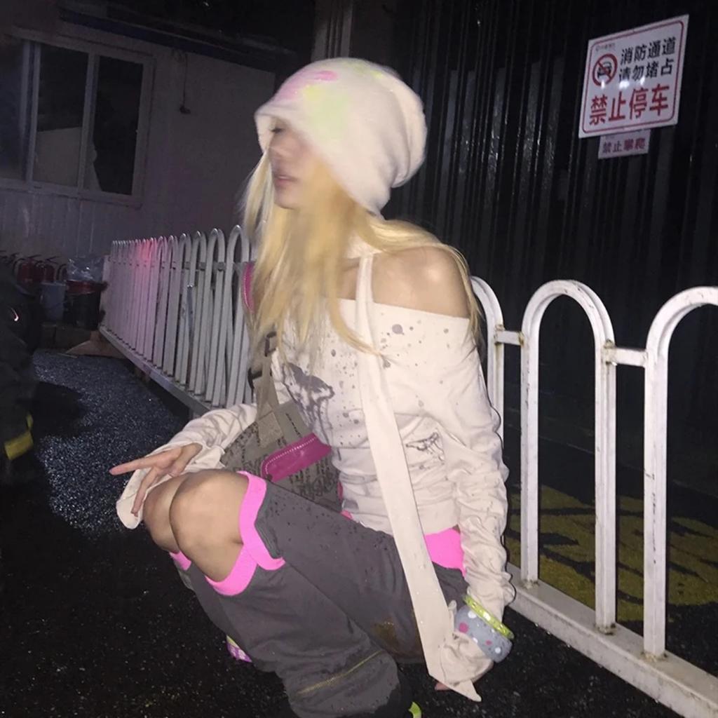 2KWEIRD Japanese Y2k Off Shoulder Tops With Scarf Trashy 2000s Style Graffiti Print T-shirt Vintage Harajuku Flare Sleeve Tops