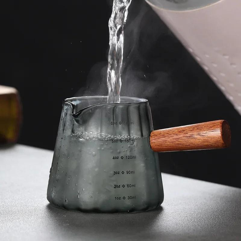 180ML Wood Handle Glass Espresso Measuring Cup Coffee Extraction Cup with Scale High Temperature Resistance Milk Jug Measure Mug