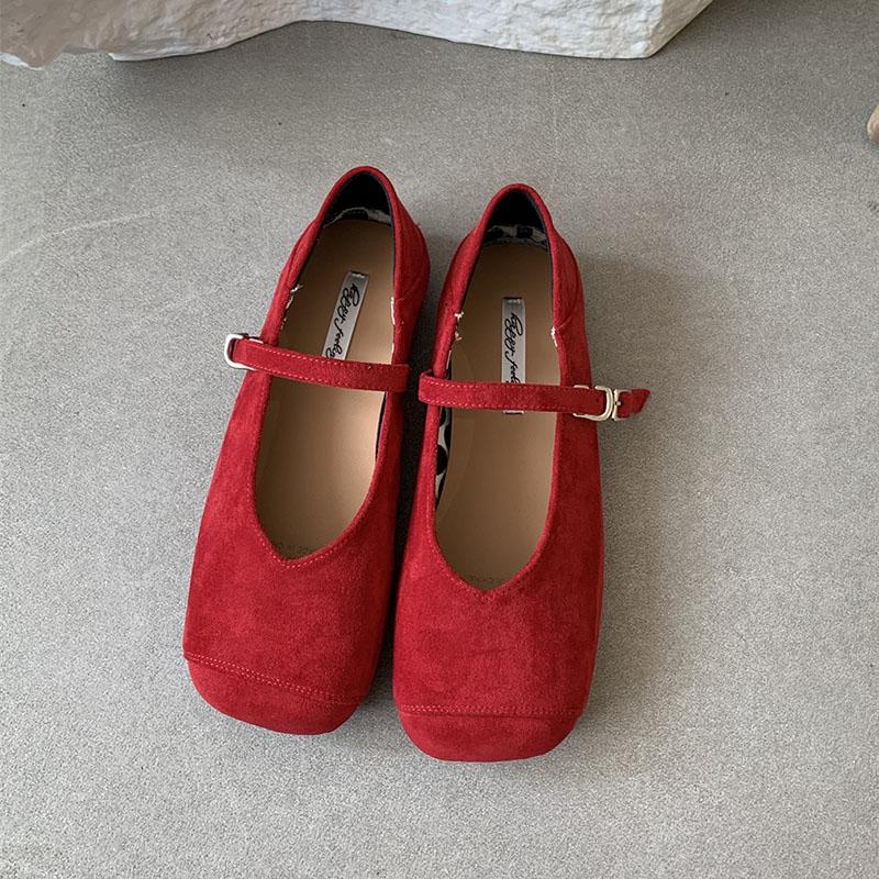 Мода Мода Неглубокая обувь Ремешок с пряжкой Женские туфли Мэри Джейн Балетки Роскошные Женские Квадратный носок Женские Балетки С Обувью 2025 Новинка