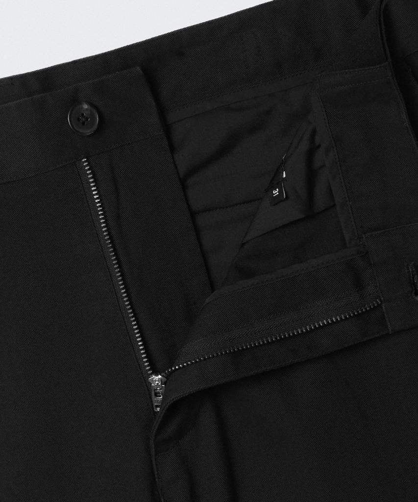 MUSINSA STANDARD Regular Fit Hidden Elastic Waist Chino Pants [Black]