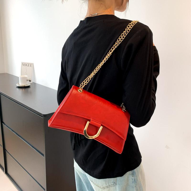 Женская сумка Маленькая квадратная сумка Дизайнерская сумка через плечо Зарубежная универсальная сумка-мессенджер Модная сумка на цепочке