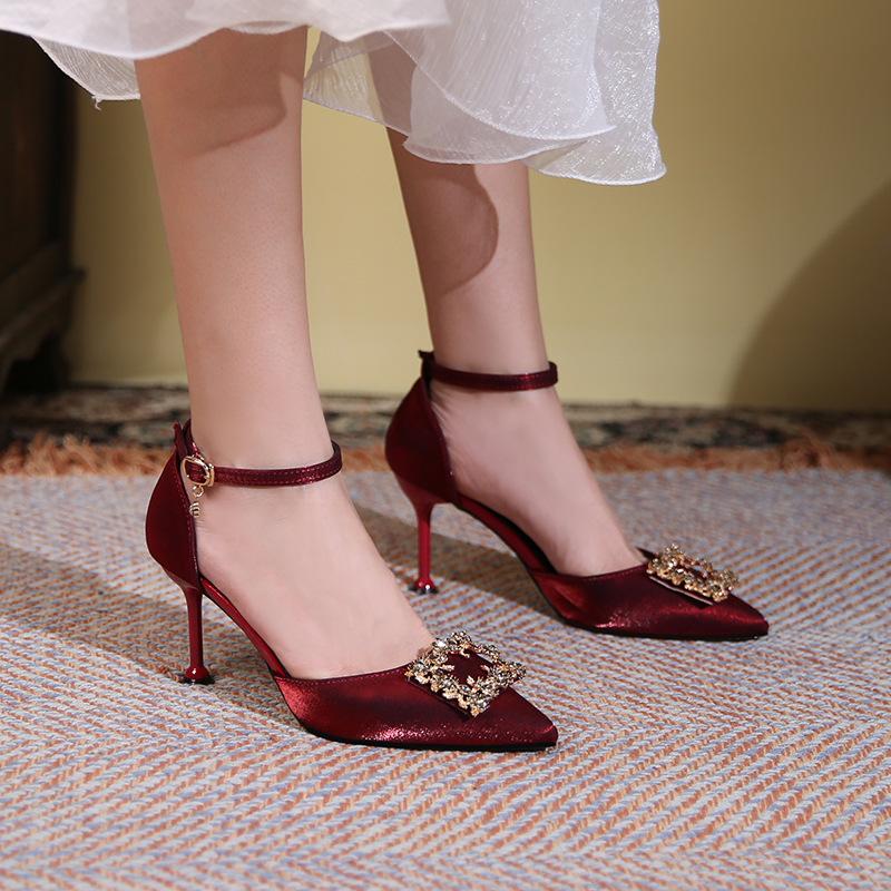 Темперамент светская львица тонкий каблук атлас полые высокие каблуки летние rhinrhine-пряжка большой размер 41-43