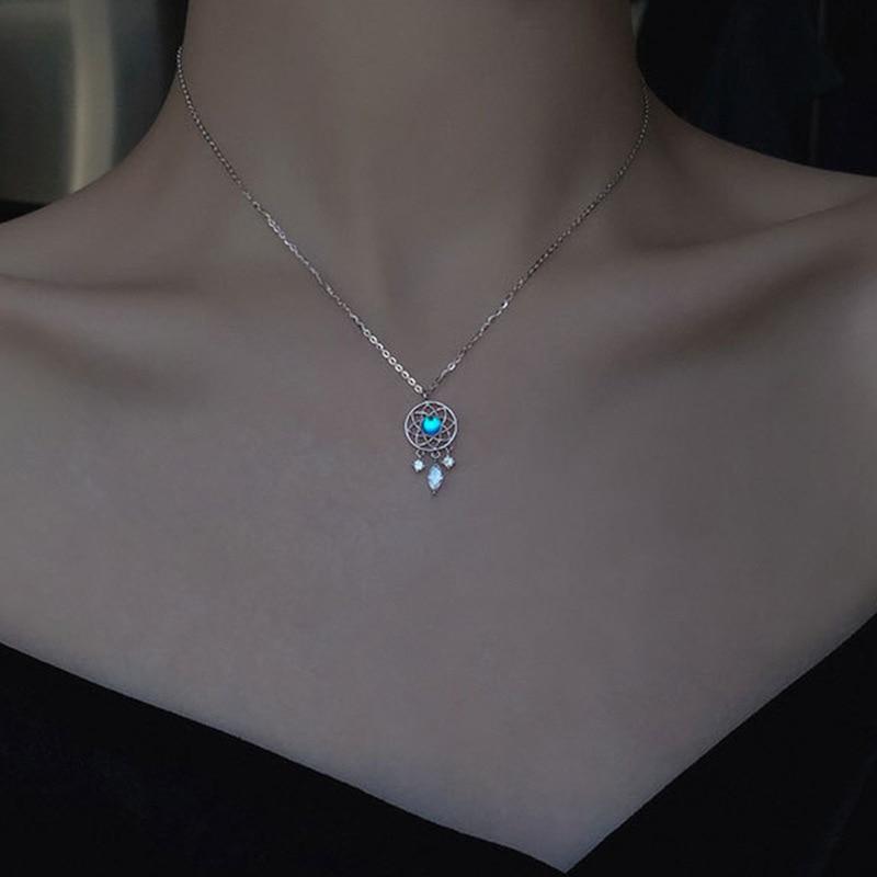 Moonlight Stone Dream Catching Net Water Drop Pendant Necklace For Women Exquisite Hollow Out Jewelry Gift YSL