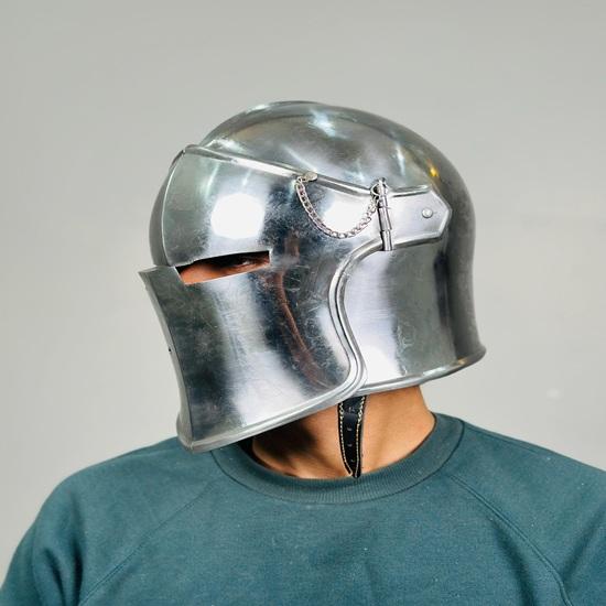 Barbuta Helmet Medieval 18g Mild Steel LARP Косплей Хэллоуин Костюм Barbuta Visored Warrior Helmet Лучший Подарок