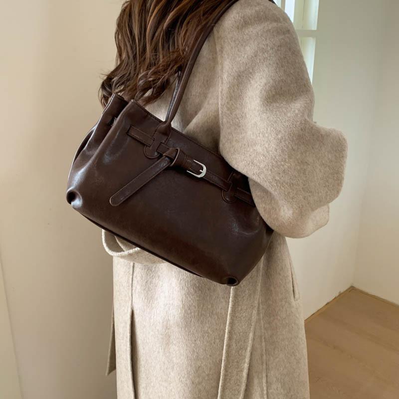 Ретро клетчатая сумка 2025 новая высококлассная женская сумка-тоут для работы большой вместимости, носимая на плече или под мышкой