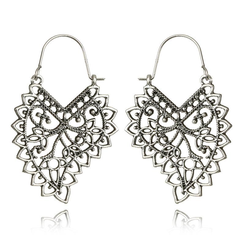 Этнический стиль Простой сплав Узор Полые ушки Подвеска
