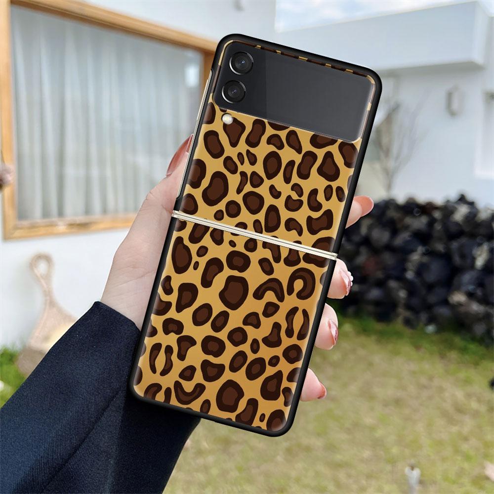 Роскошный чехол для Samsung Galaxy Z Flip 4 3 5G Черные жесткие ПК чехлы для телефона Модная задняя крышка ZFlip Funda Зебра Леопардовый узор Capa