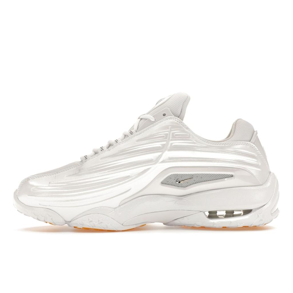 Кроссовки унисекс NOCTA x Nike Hot Step 2 белые хром университетское золото DZ7293-100