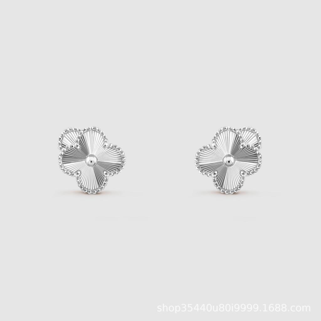 Серьги-тренды в виде четырехлистного клевера, настоящие серьги-фритиллярии