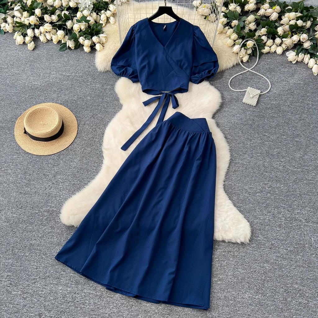 French Style Set with Women's Design Sense, Tie Up Waist, V-neck, Bubble Sleeve Shirt, High Waist, Big Swing Skirt, Two-piece Skirt Set