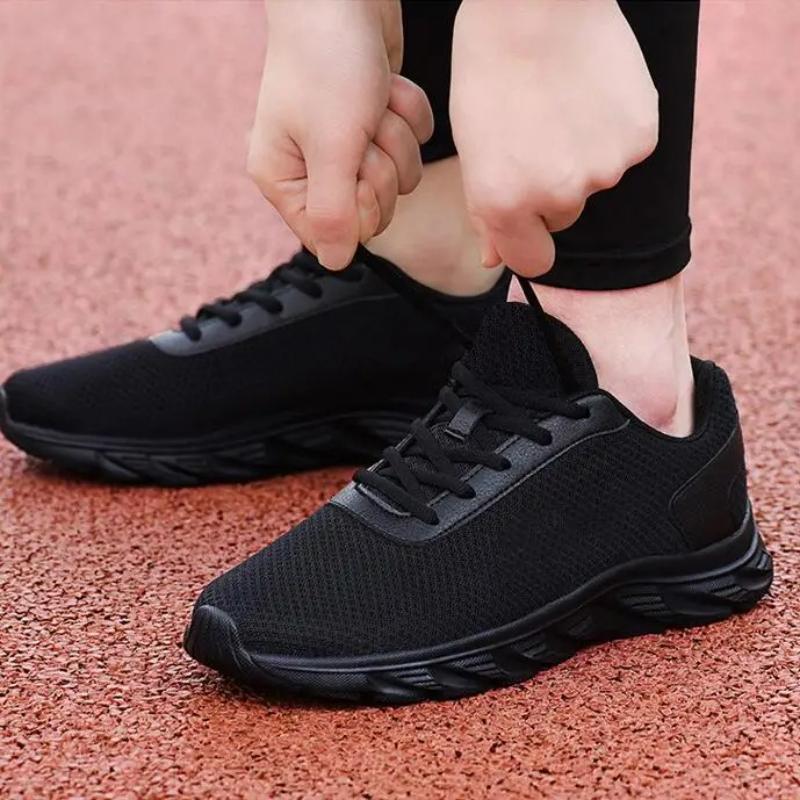 Light Man Running Shoes Comfortable Breathable Men'S Sneakercasual Ultra Lightweight Fashion Sneakers Non Slip Trainers
