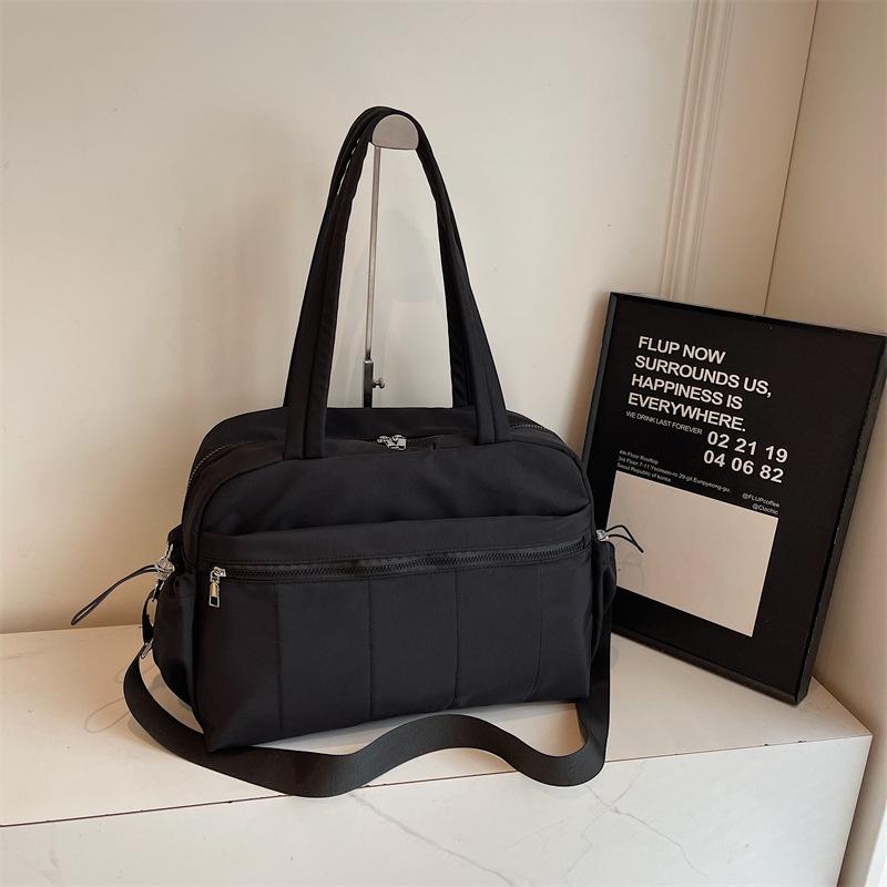 Women's Large Capacity Waterproof Travel Tote & Gym Bag