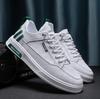 Модные белые вулканизированные кроссовки для мальчиков на плоской подошве, удобная обувь для мужчин, осень-весна 2024, модные кроссовки, обувь для мужчин, кроссовки