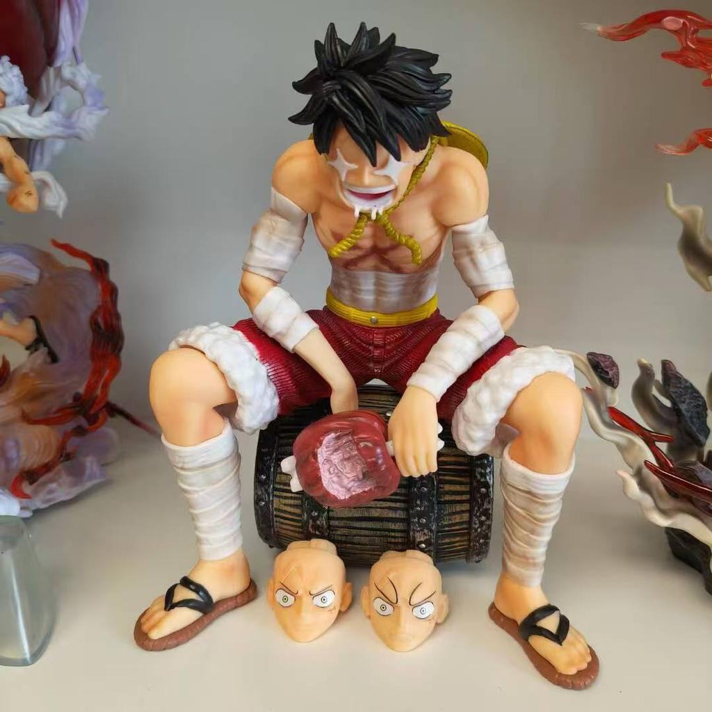 18 см Аниме Фигурки One Piece Сидячая Поза Винная Бочка Ест Мясо Луффи Модель Действия ПВХ Игрушки Рождественские Украшения Подарок