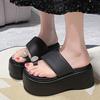 Thick-soled Set of Toes Internet Celebrity Slippers Women's Super Fire Wear 2025 New Summer High-end Small Rhinestone Sandals Drag