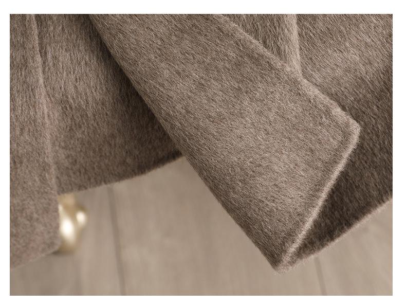 Women's Mid-Length Double-Faced Cashmere Coat, 2024 Autumn/Winter, New Korean Style, Loose Fit with High-End Horn Buttons.